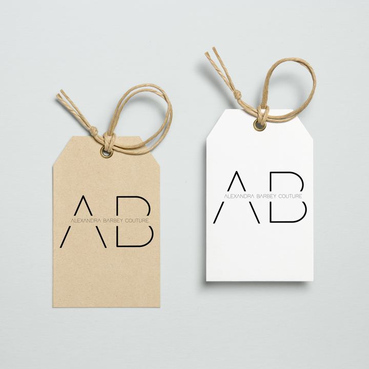 Étiquettes au logo AB Couture